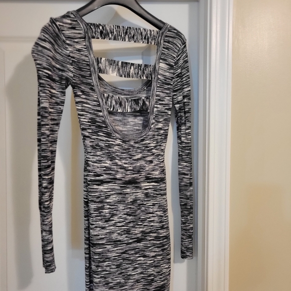 Guess Dress - Picture 2 of 5